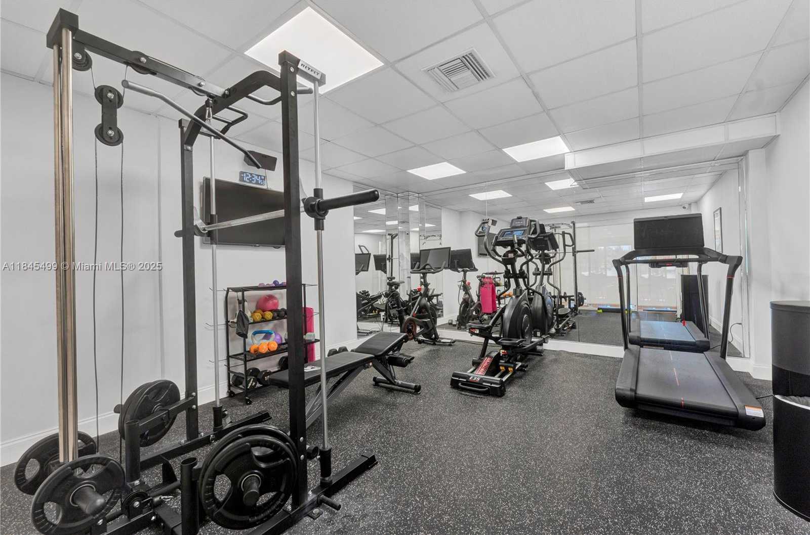 Small Image of 1455 NORTH TREASURE DR #PH-G, North Bay Village Number 21