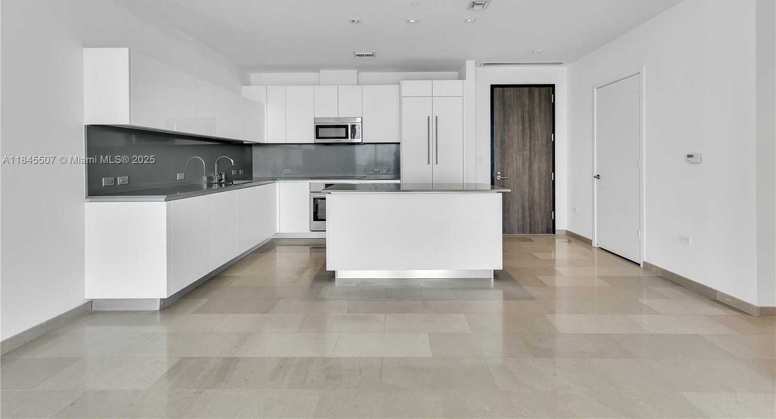Small Image of 68 SOUTH EAST 6TH ST #4110, Miami Number 10