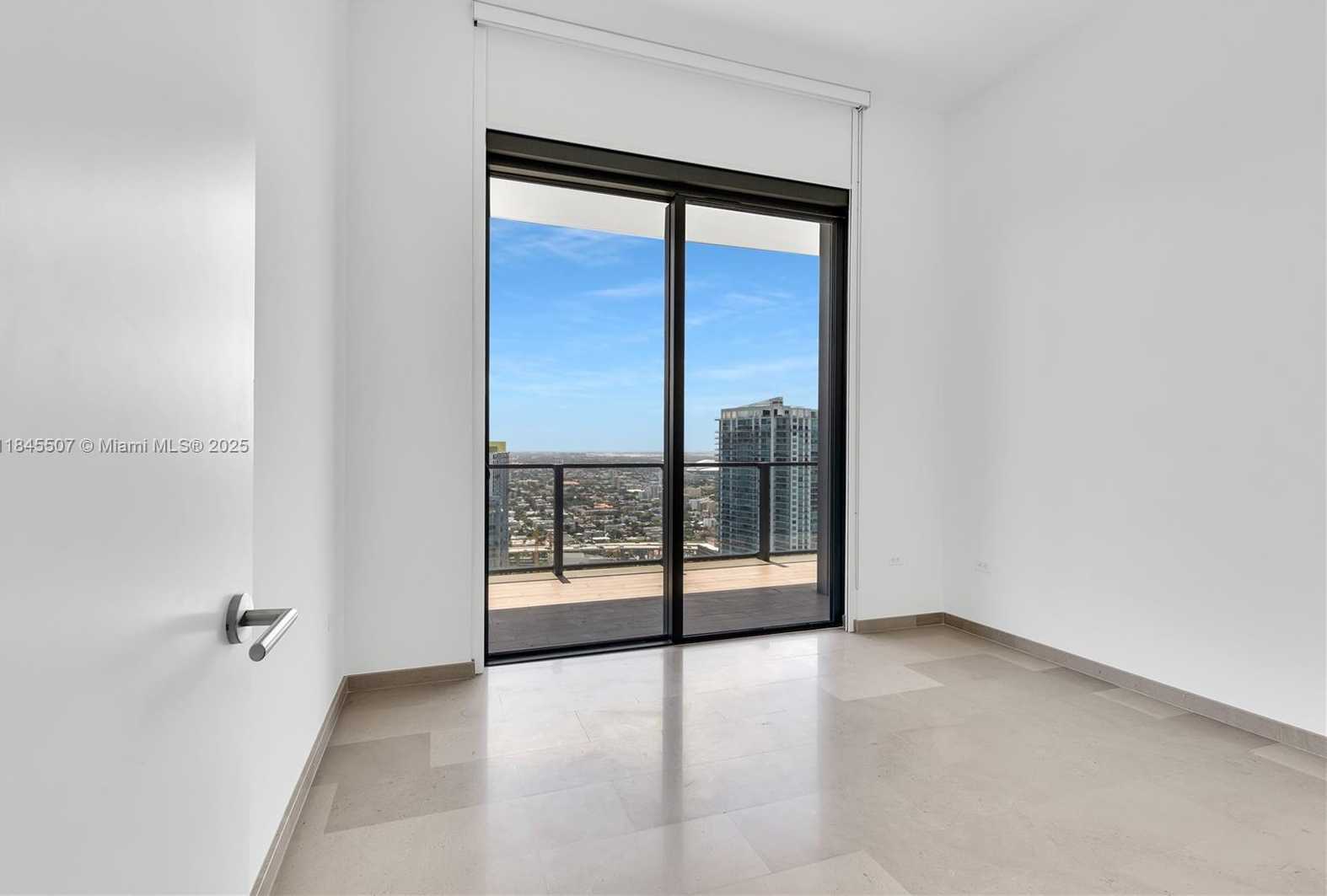 Small Image of 68 SOUTH EAST 6TH ST #4110, Miami Number 15