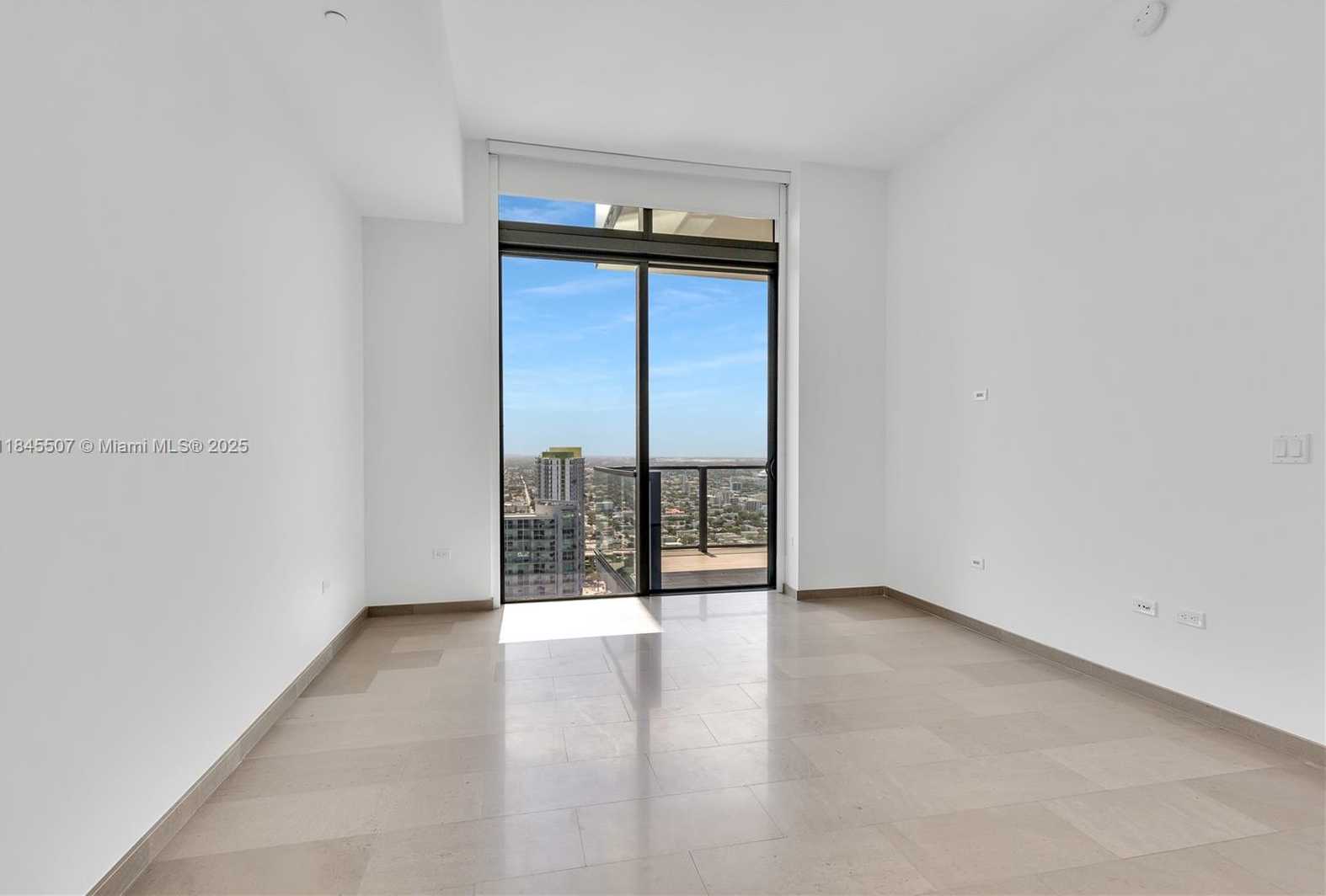 Small Image of 68 SOUTH EAST 6TH ST #4110, Miami Number 19