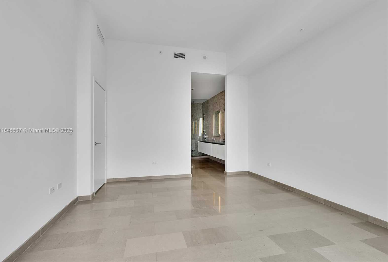 Small Image of 68 SOUTH EAST 6TH ST #4110, Miami Number 20