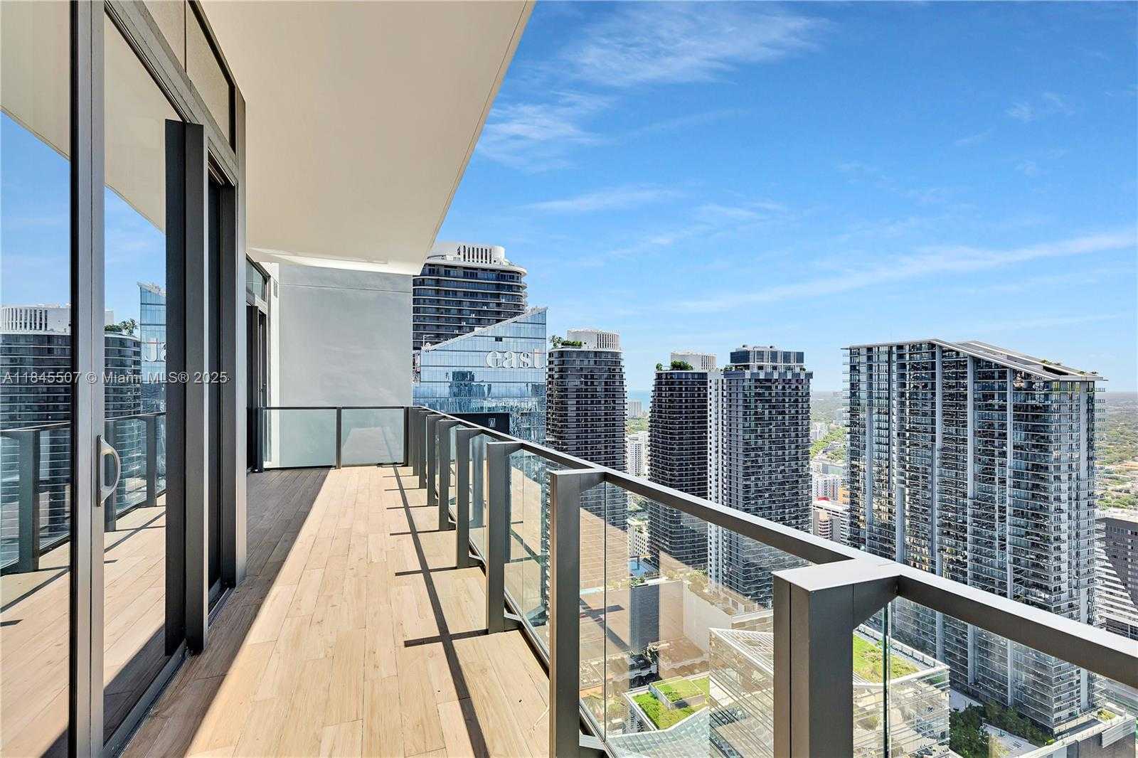 Small Image of 68 SOUTH EAST 6TH ST #4110, Miami Number 25