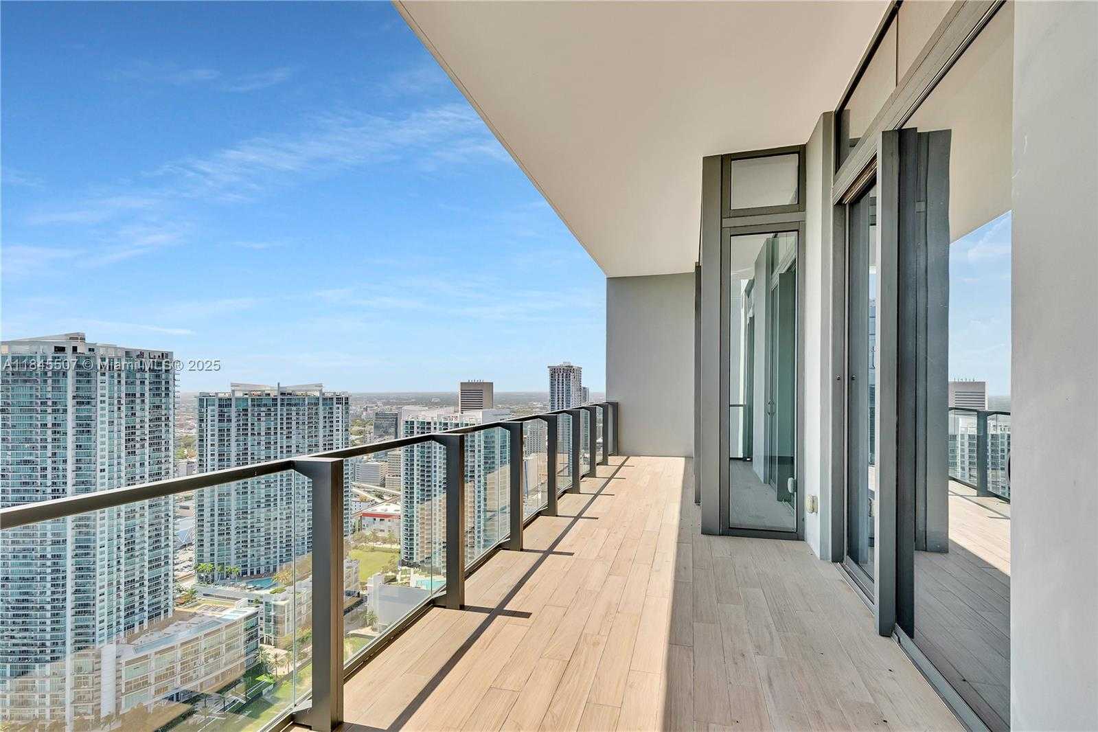 Small Image of 68 SOUTH EAST 6TH ST #4110, Miami Number 26
