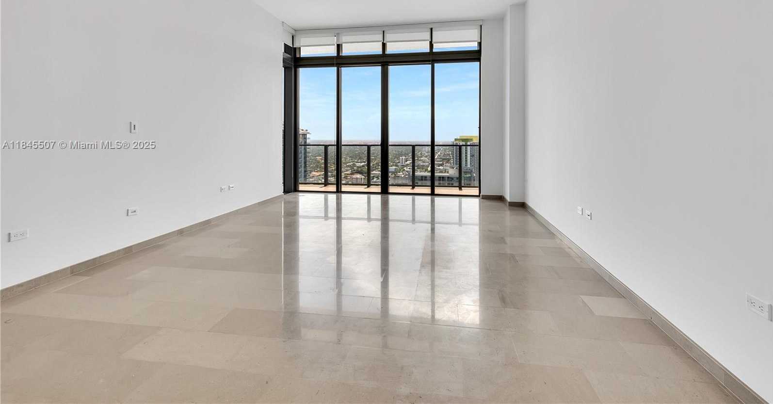 Small Image of 68 SOUTH EAST 6TH ST #4110, Miami Number 6
