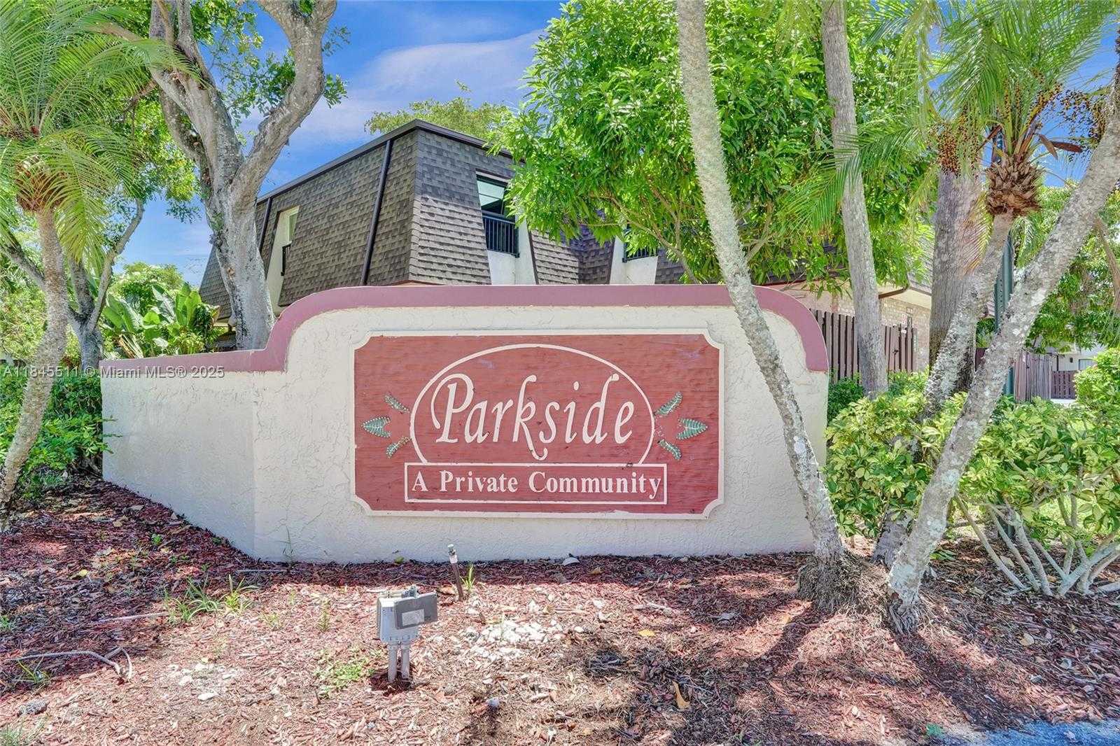 Small Image of 2560 NORTH WEST 99TH AVE, Coral Springs Number 2