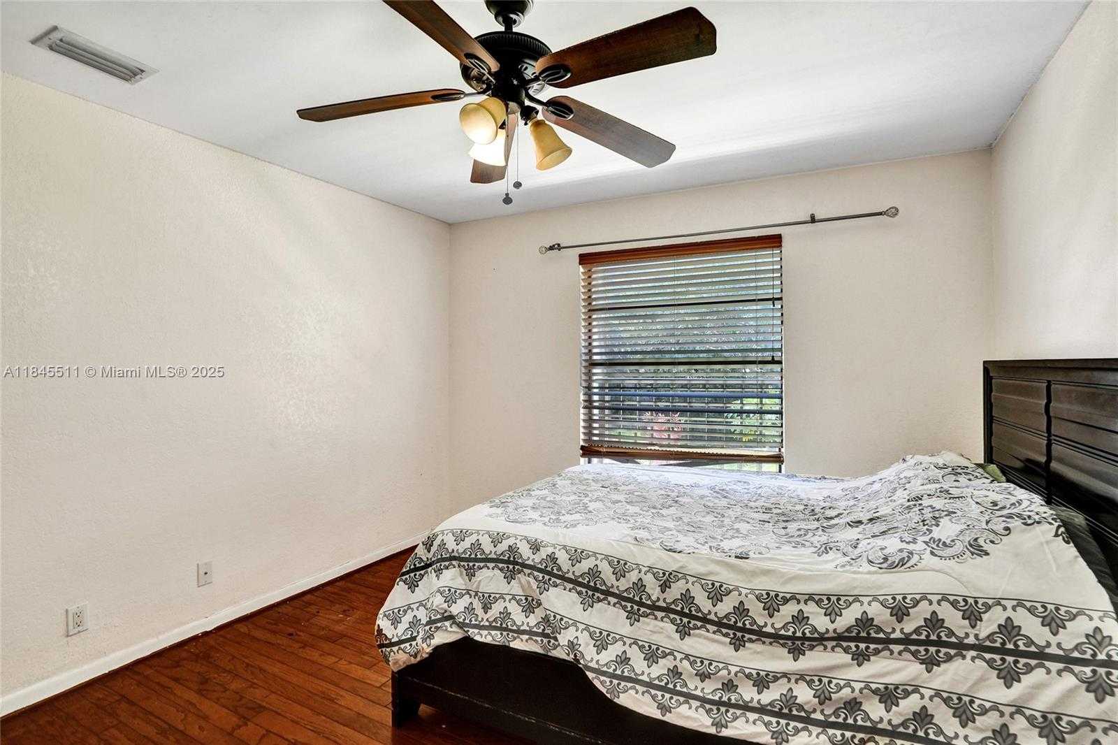 Small Image of 2560 NORTH WEST 99TH AVE, Coral Springs Number 37