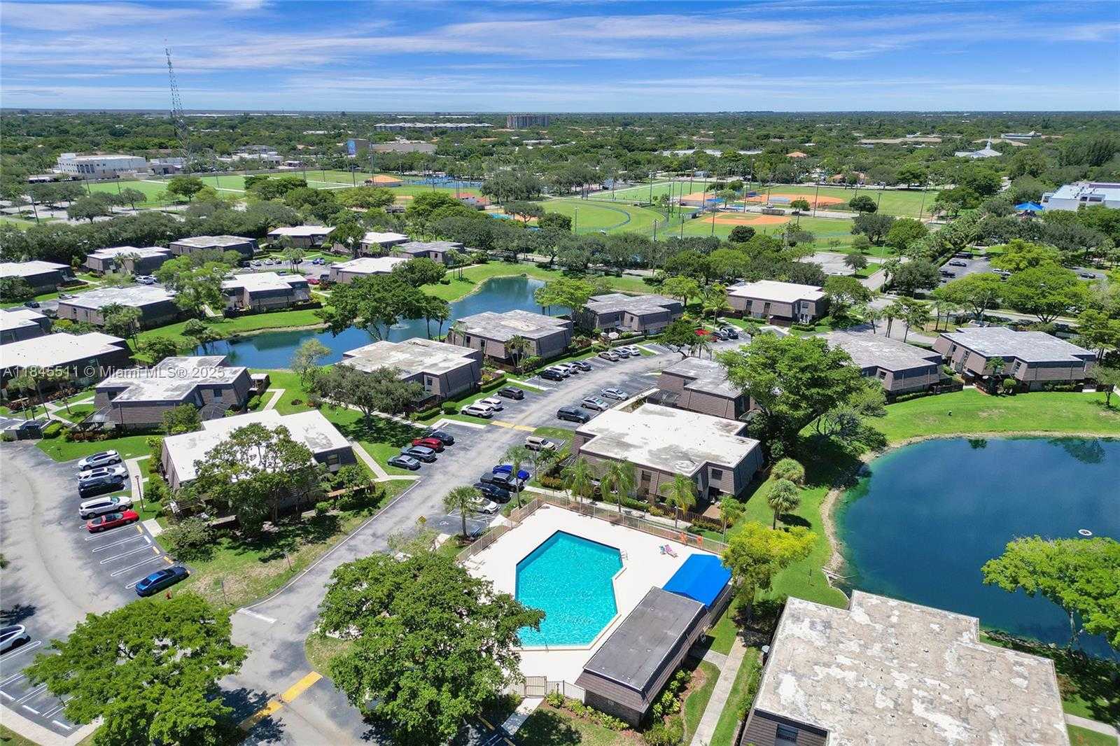 Small Image of 2560 NORTH WEST 99TH AVE, Coral Springs Number 48