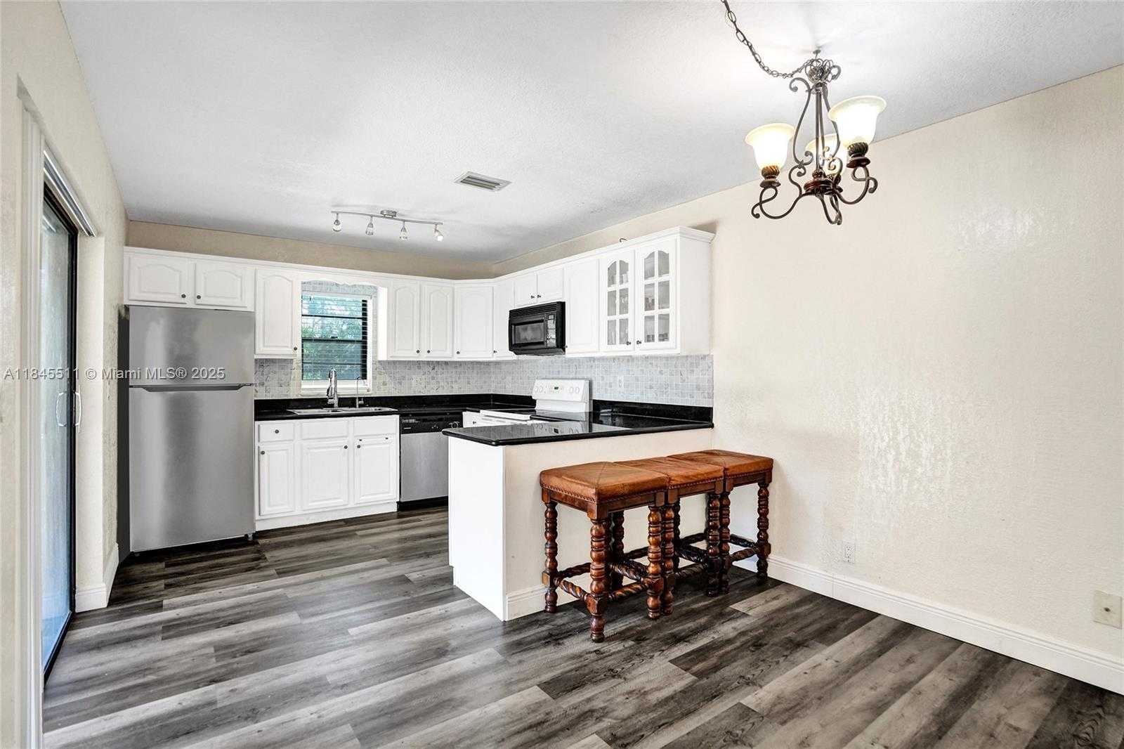 Small Image of 2560 NORTH WEST 99TH AVE, Coral Springs Number 5