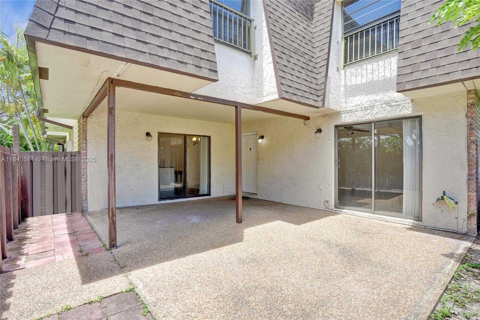 Small Image of 2560 NORTH WEST 99TH AVE, Coral Springs Number 51