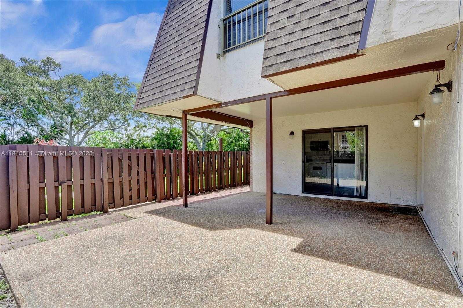 Small Image of 2560 NORTH WEST 99TH AVE, Coral Springs Number 52