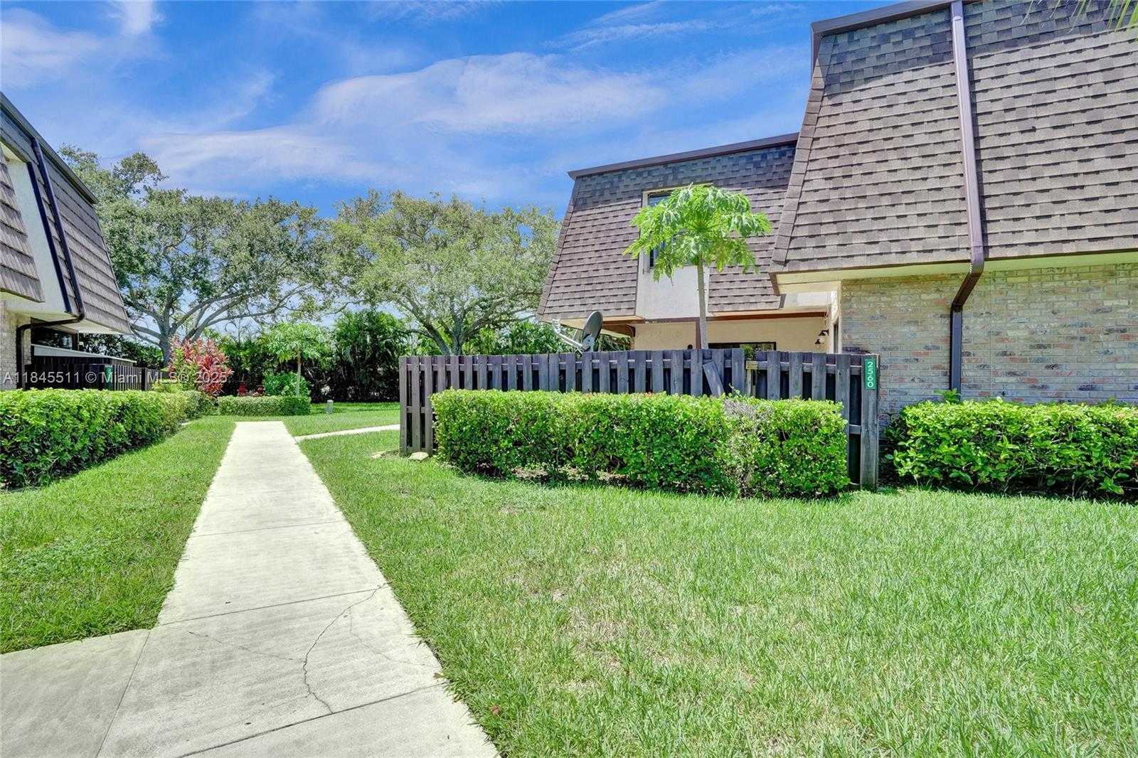 Small Image of 2560 NORTH WEST 99TH AVE, Coral Springs Number 58