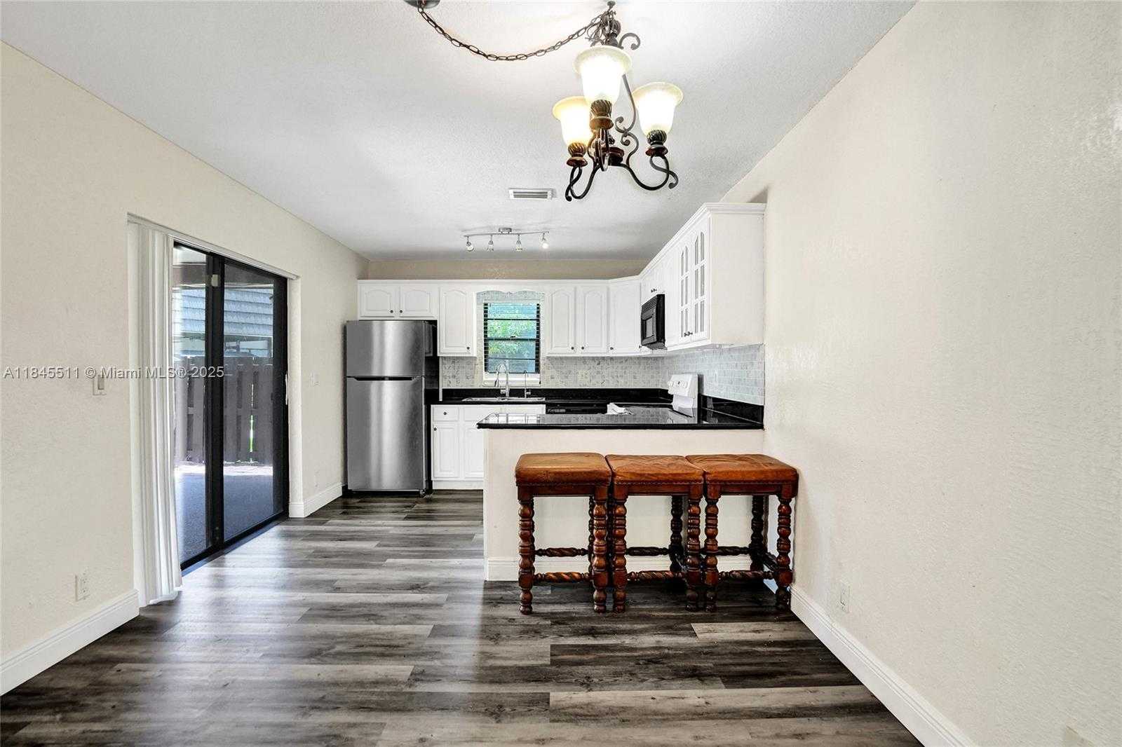 Small Image of 2560 NORTH WEST 99TH AVE, Coral Springs Number 6