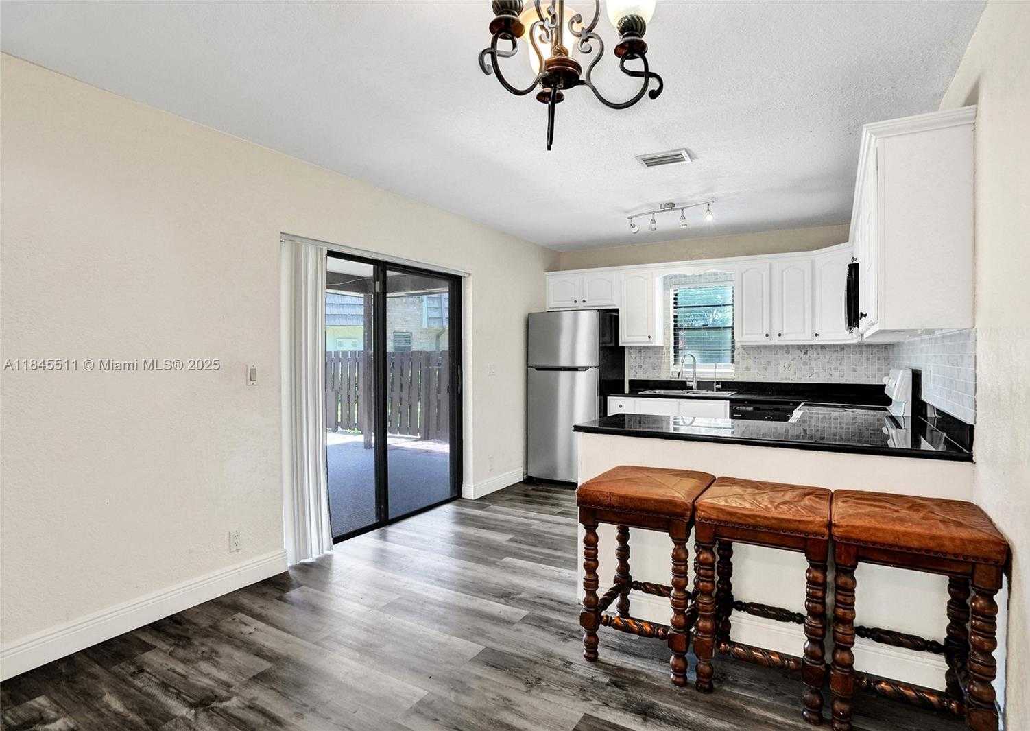 Small Image of 2560 NORTH WEST 99TH AVE, Coral Springs Number 7