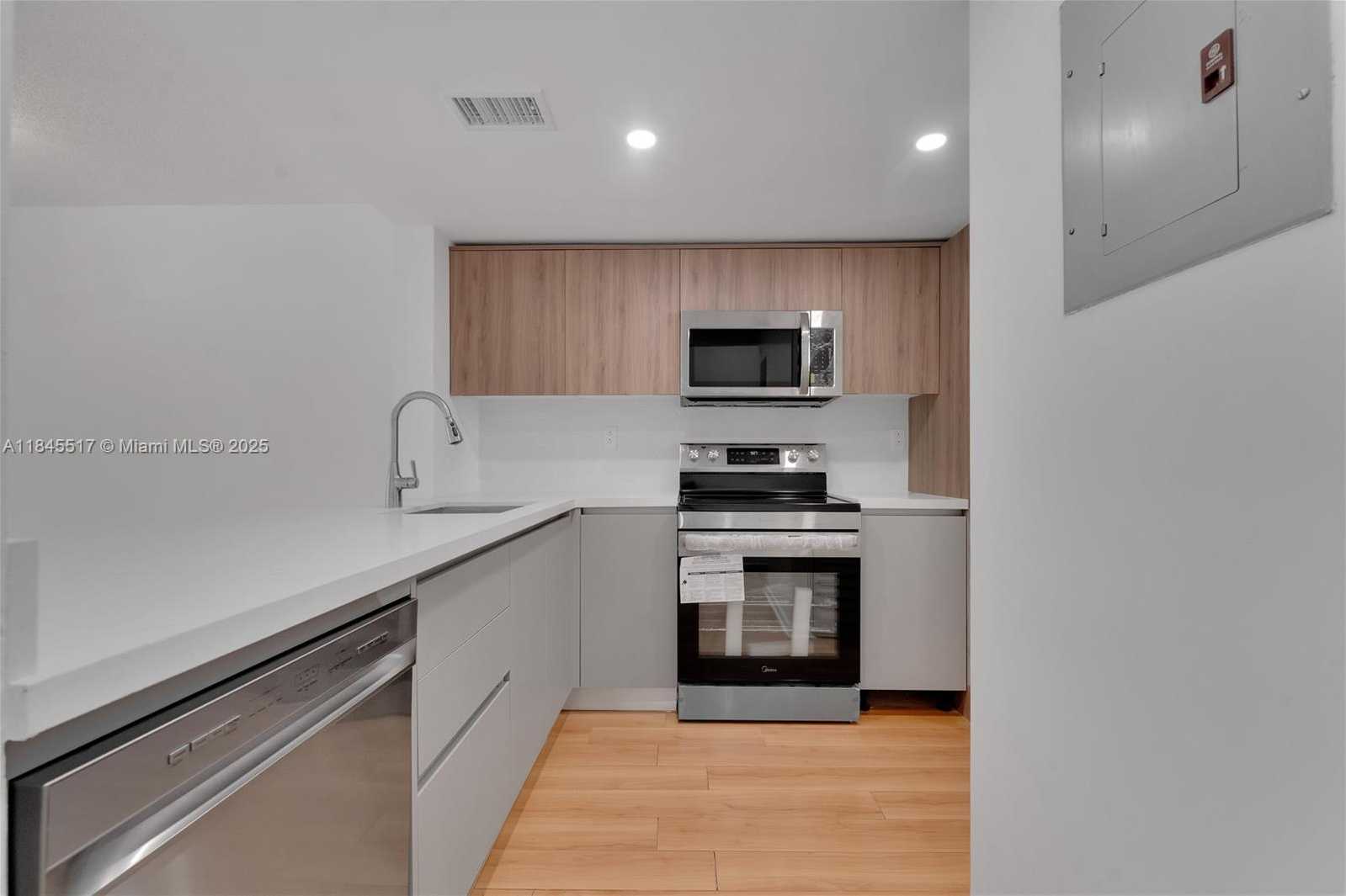 Small Image of 10227 NORTH WEST 9TH ST CIR #304-3, Miami Number 3