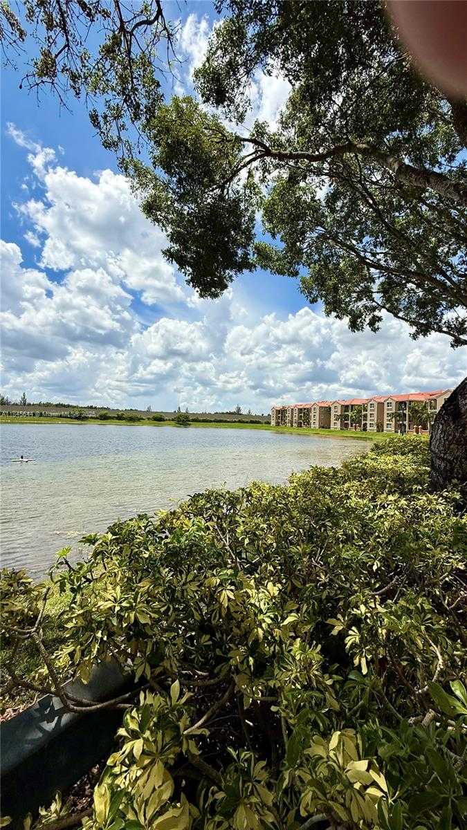 Small Image of 6320 NORTH WEST 114TH AVE #1223, Doral Number 11
