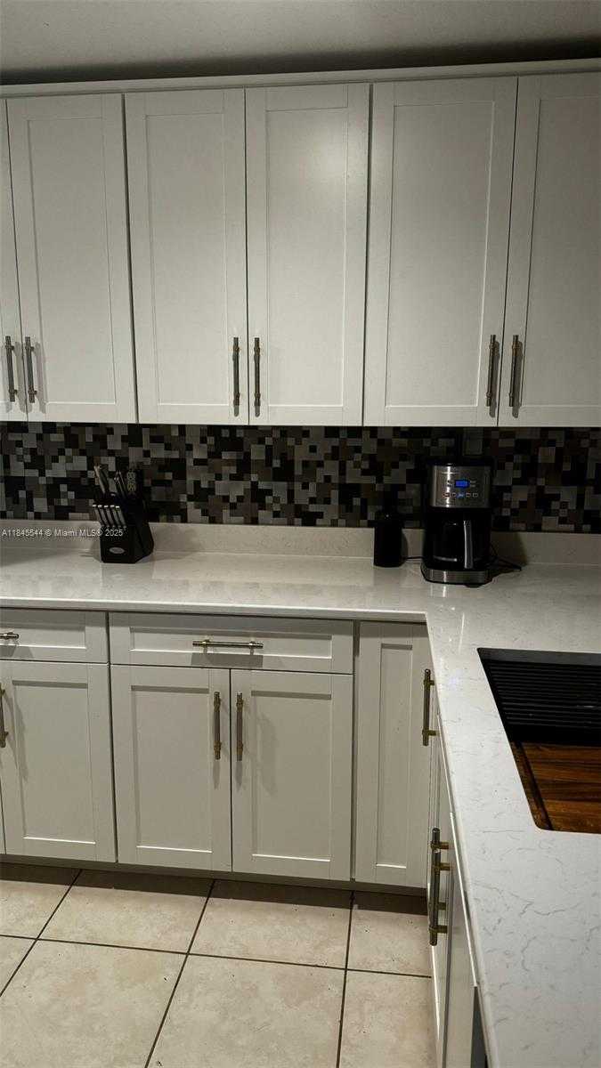 Small Image of 6320 NORTH WEST 114TH AVE #1223, Doral Number 2