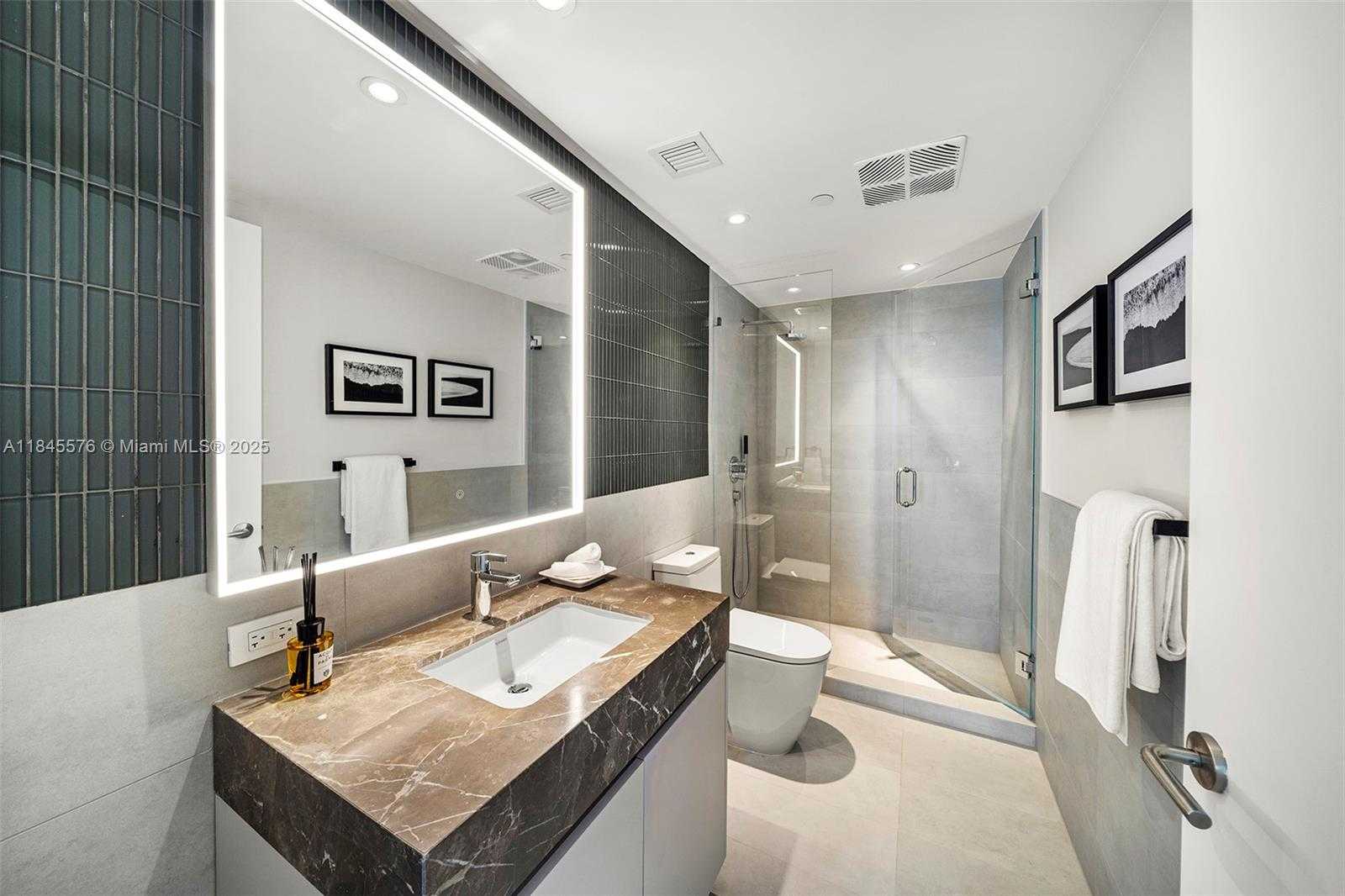 Small Image of 500 ALTON RD #803, Miami Beach Number 12