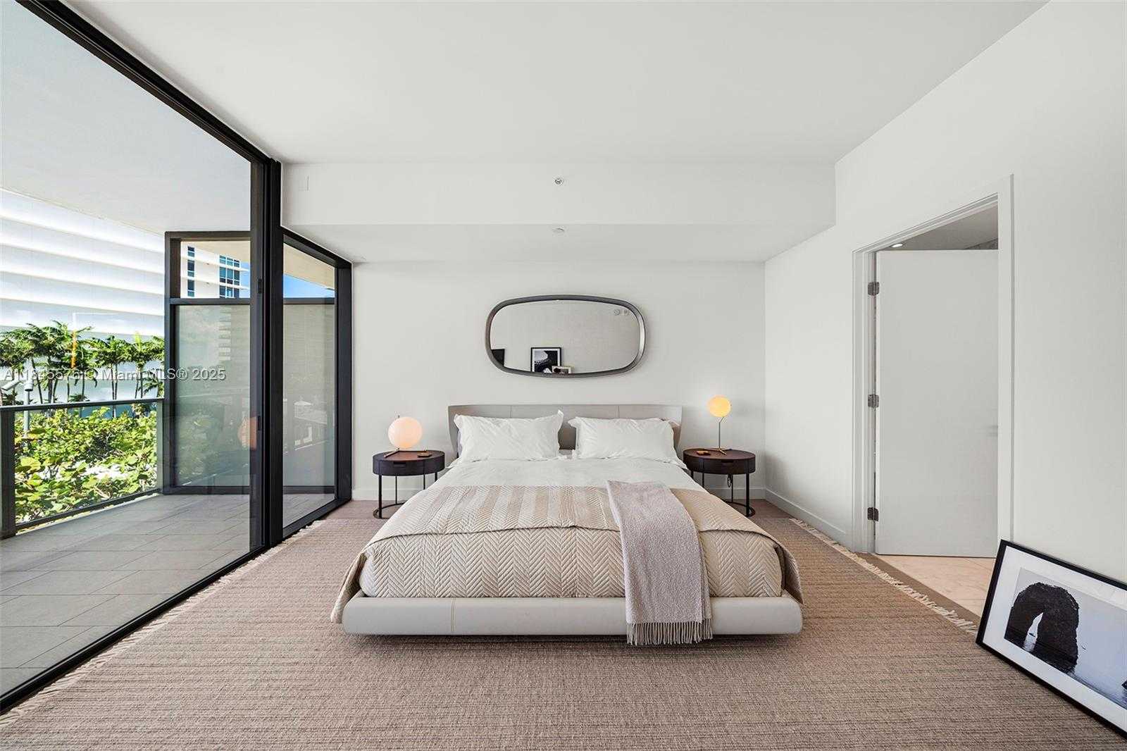 Small Image of 500 ALTON RD #803, Miami Beach Number 13