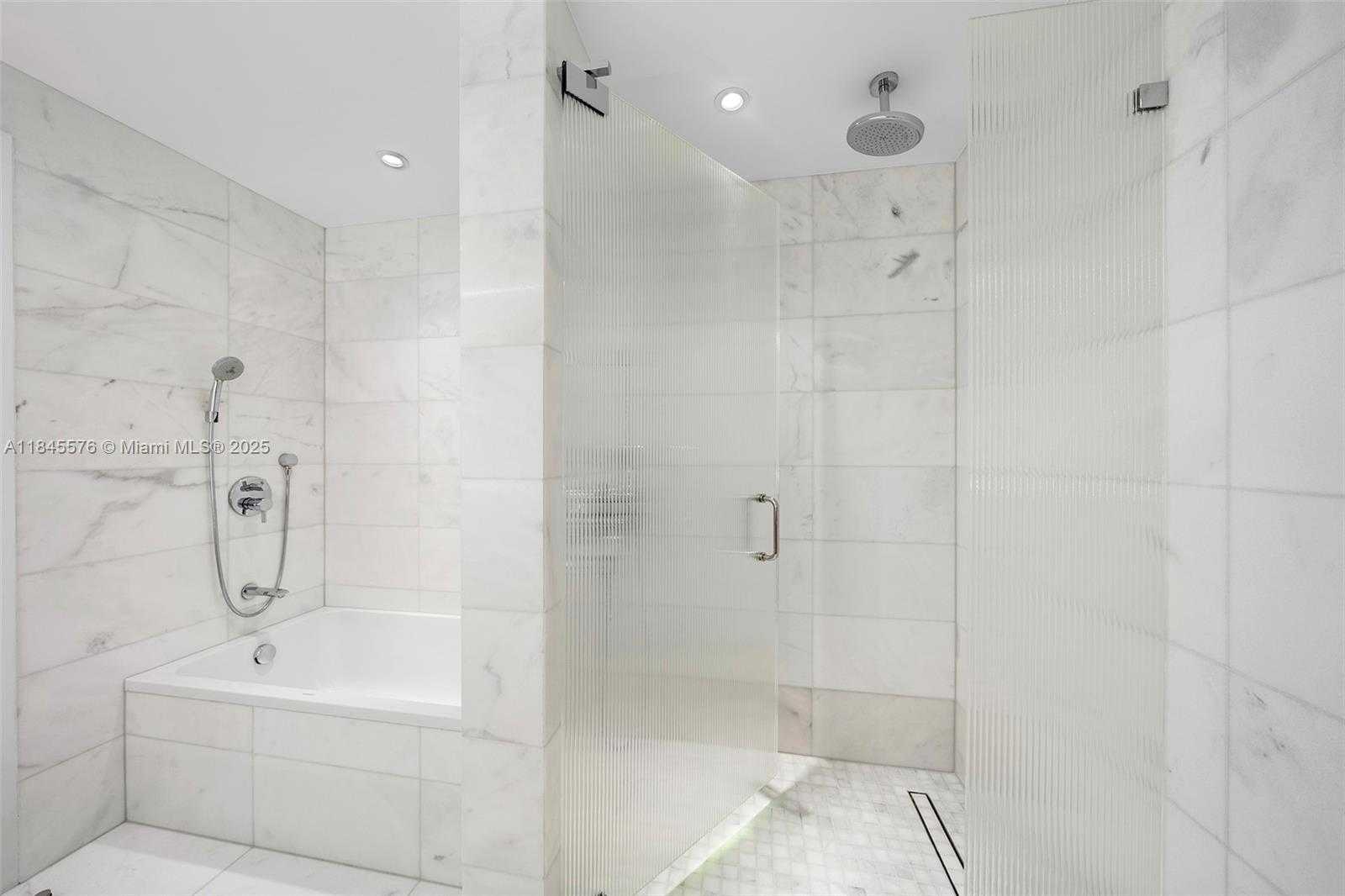 Small Image of 500 ALTON RD #803, Miami Beach Number 18