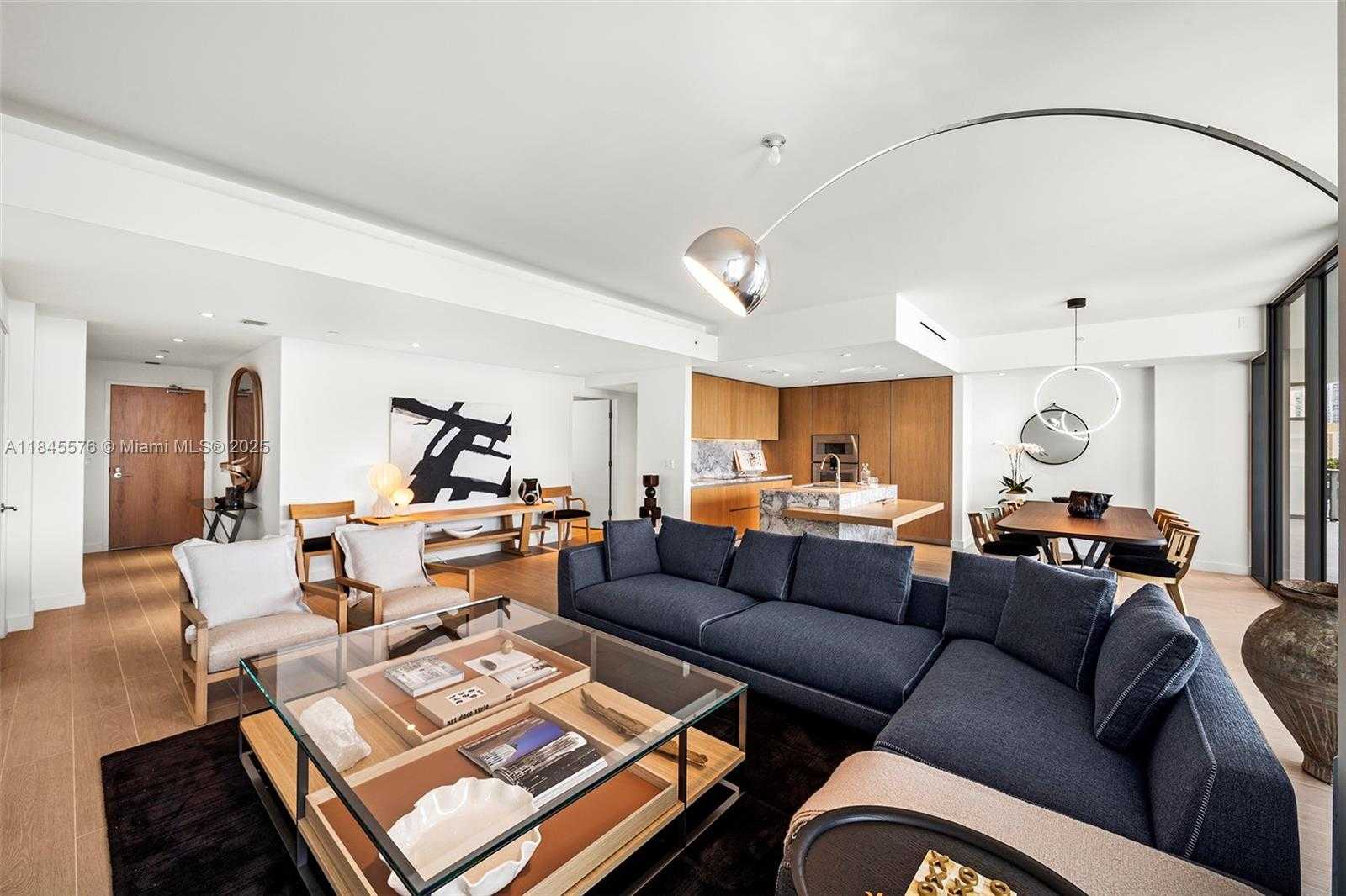 Small Image of 500 ALTON RD #803, Miami Beach Number 2