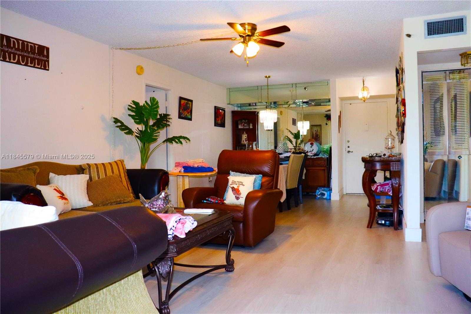 Small Image of 900 SAINT CHARLES PL #316, Pembroke Pines Number 18