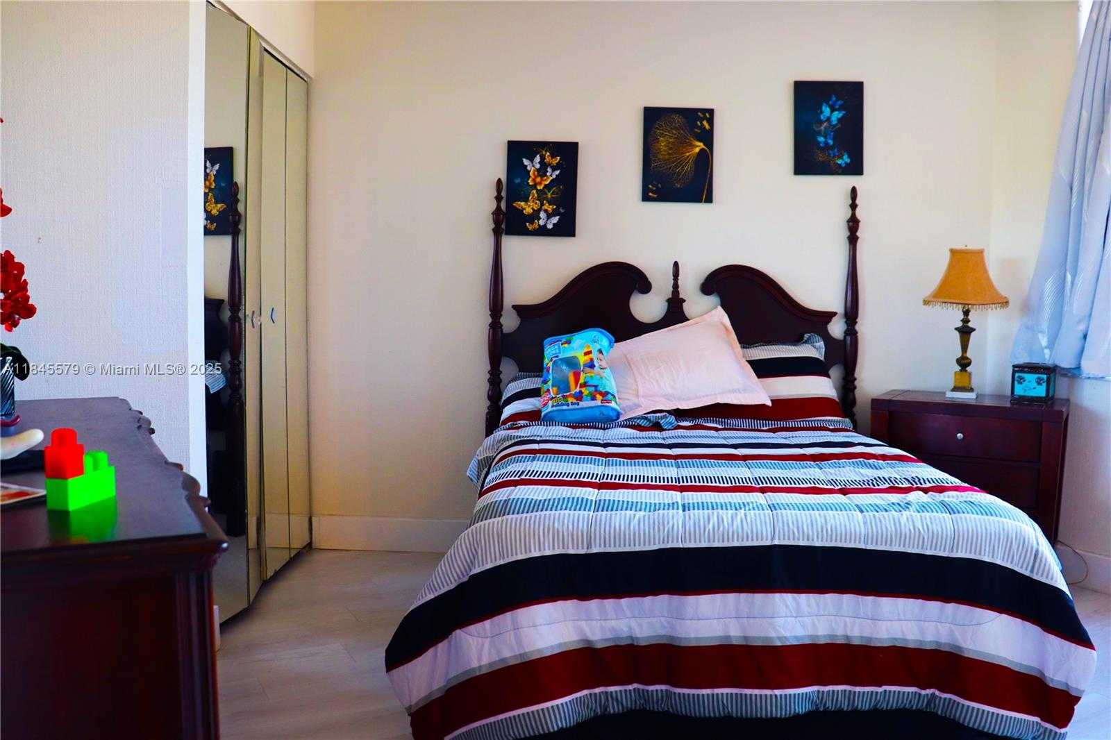 Small Image of 900 SAINT CHARLES PL #316, Pembroke Pines Number 37