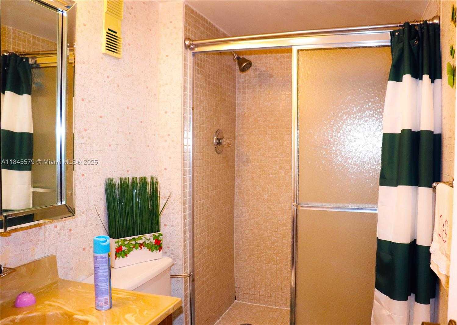 Small Image of 900 SAINT CHARLES PL #316, Pembroke Pines Number 42