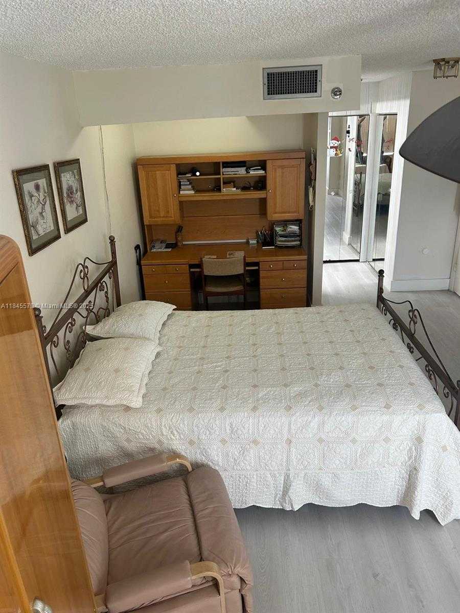 Small Image of 900 SAINT CHARLES PL #316, Pembroke Pines Number 48