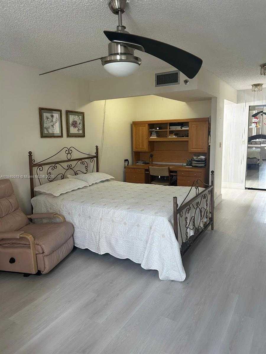 Small Image of 900 SAINT CHARLES PL #316, Pembroke Pines Number 53
