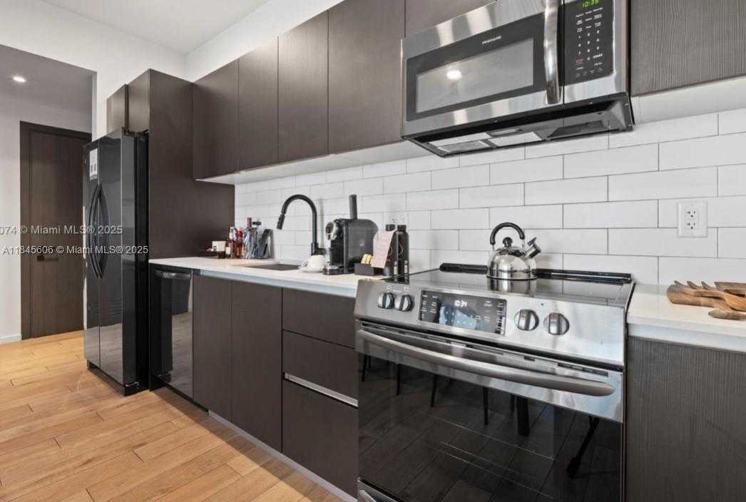 Small Image of 398 NORTH EAST 5TH STREET #1719, Miami Number 6