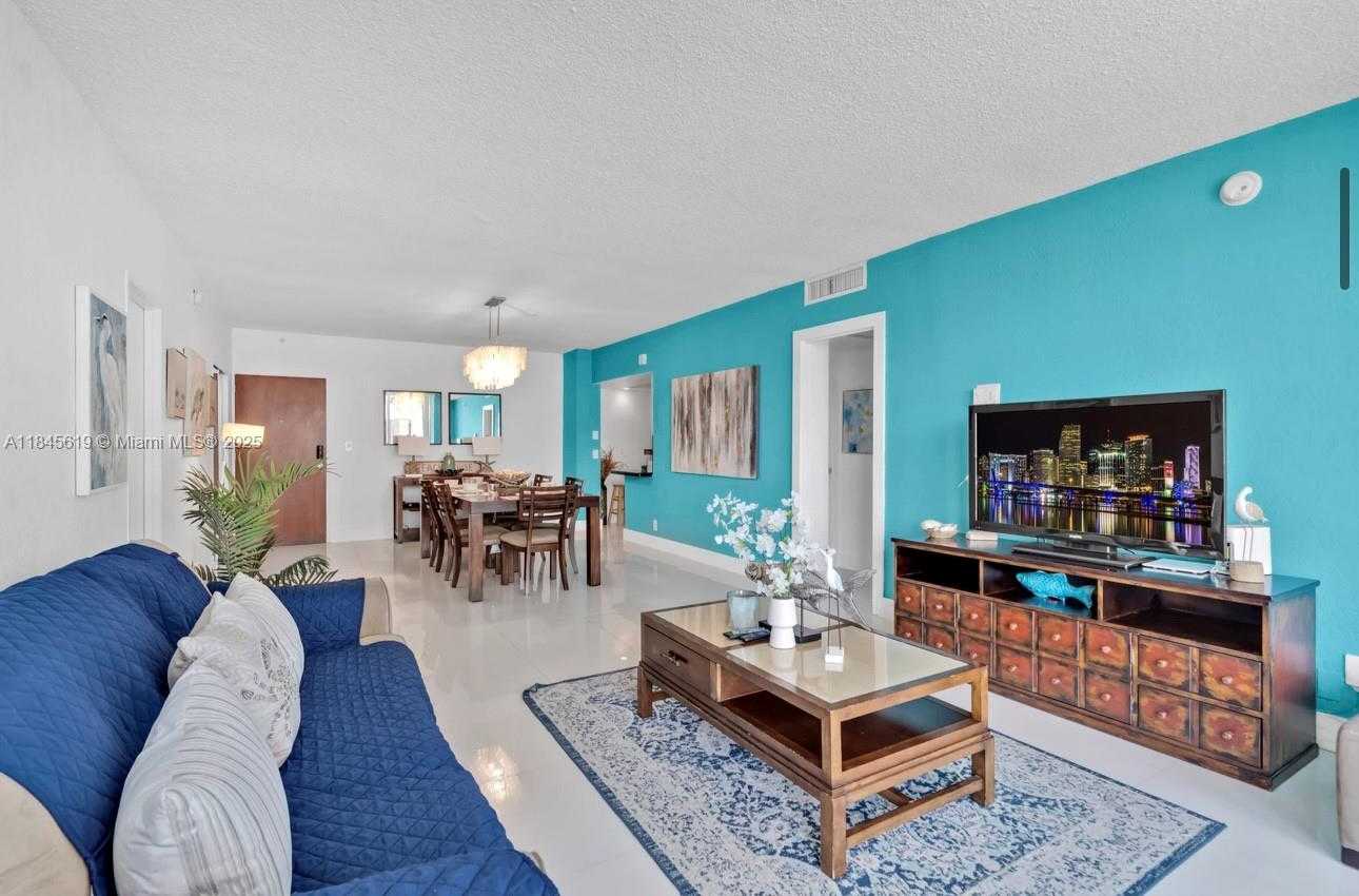 Small Image of 4001 SOUTH OCEAN DR #7B, Hollywood Number 2