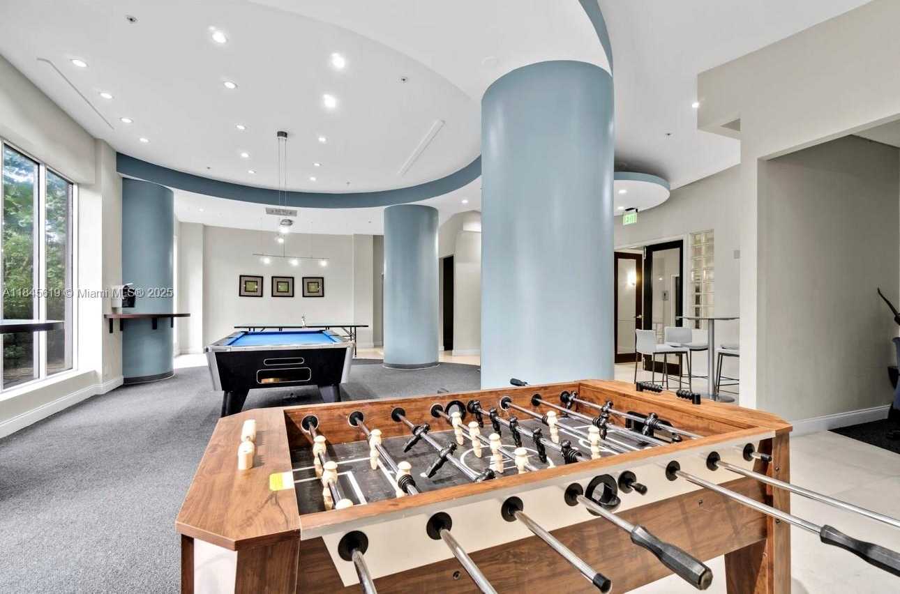 Small Image of 4001 SOUTH OCEAN DR #7B, Hollywood Number 35