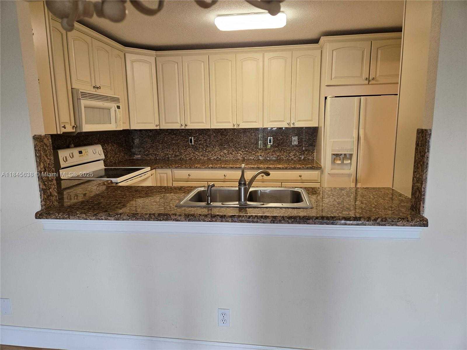 Small Image of 10777 WEST SAMPLE RD #1104, Coral Springs Number 5