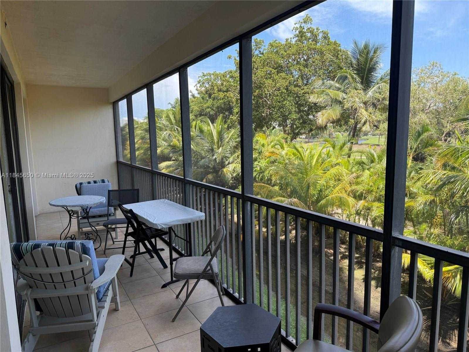 Small Image of 20335 E Country Club Dr, Aventura, FL 33180, USA Number 12