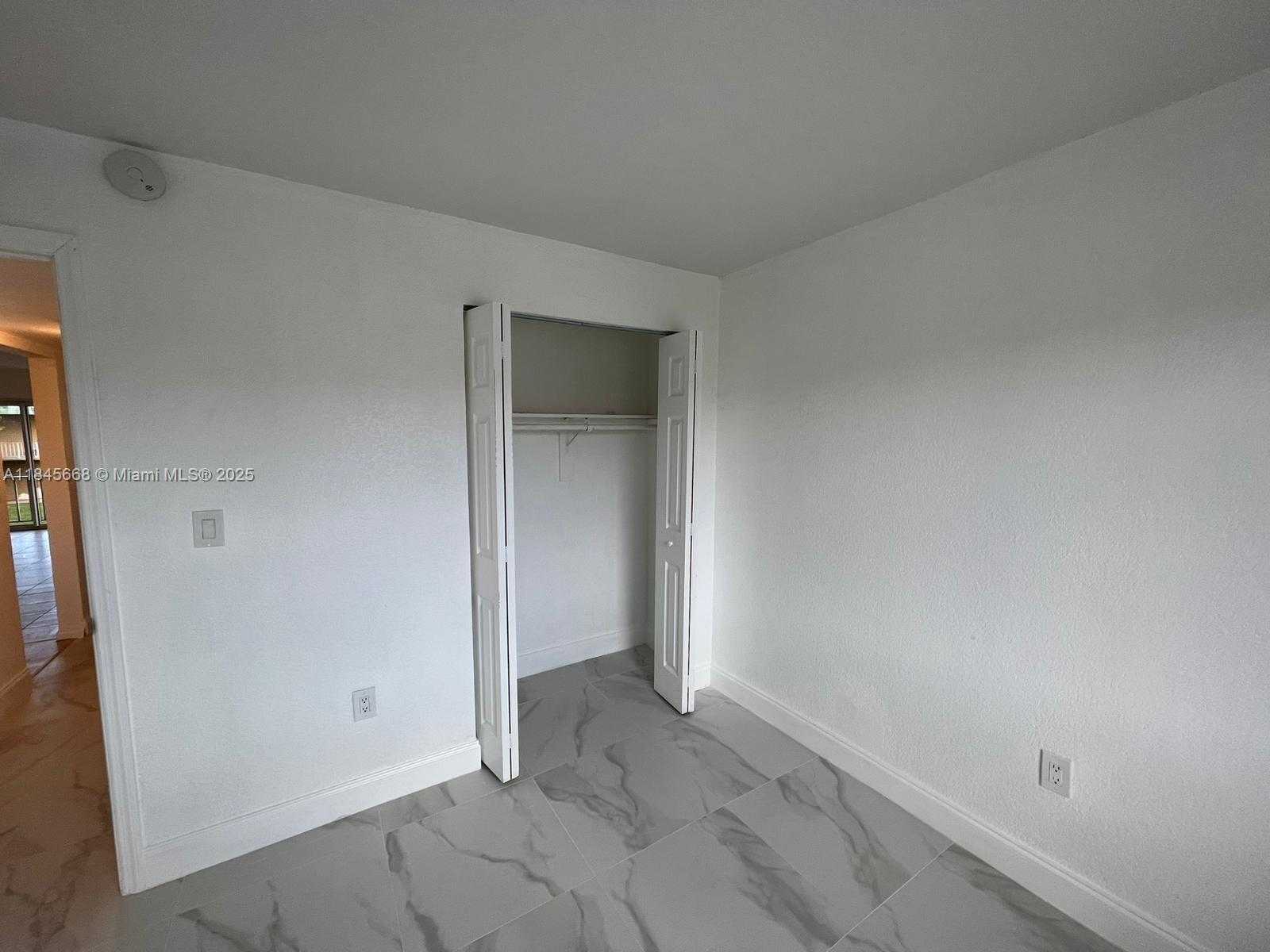 Small Image of 505 NORTH WEST 177TH ST #243, Miami Gardens Number 7