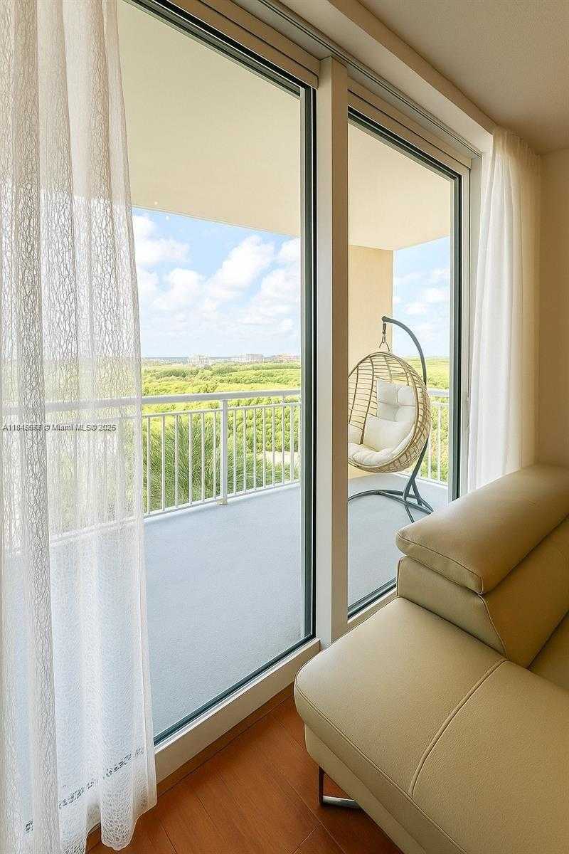 Small Image of 1745 EAST HALLANDALE BEACH BLVD #501W, Hallandale Beach Number 10