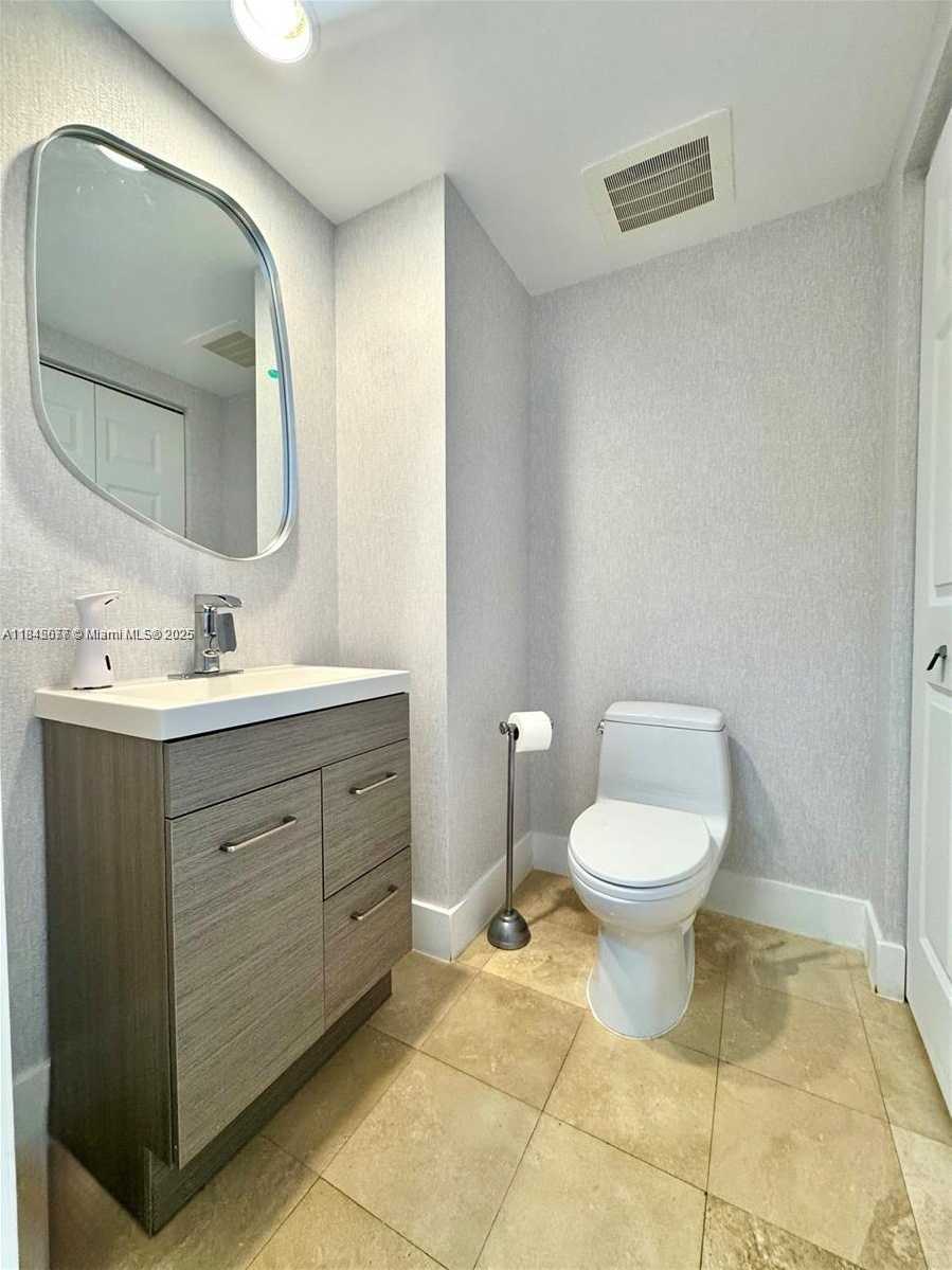 Small Image of 1745 EAST HALLANDALE BEACH BLVD #501W, Hallandale Beach Number 12