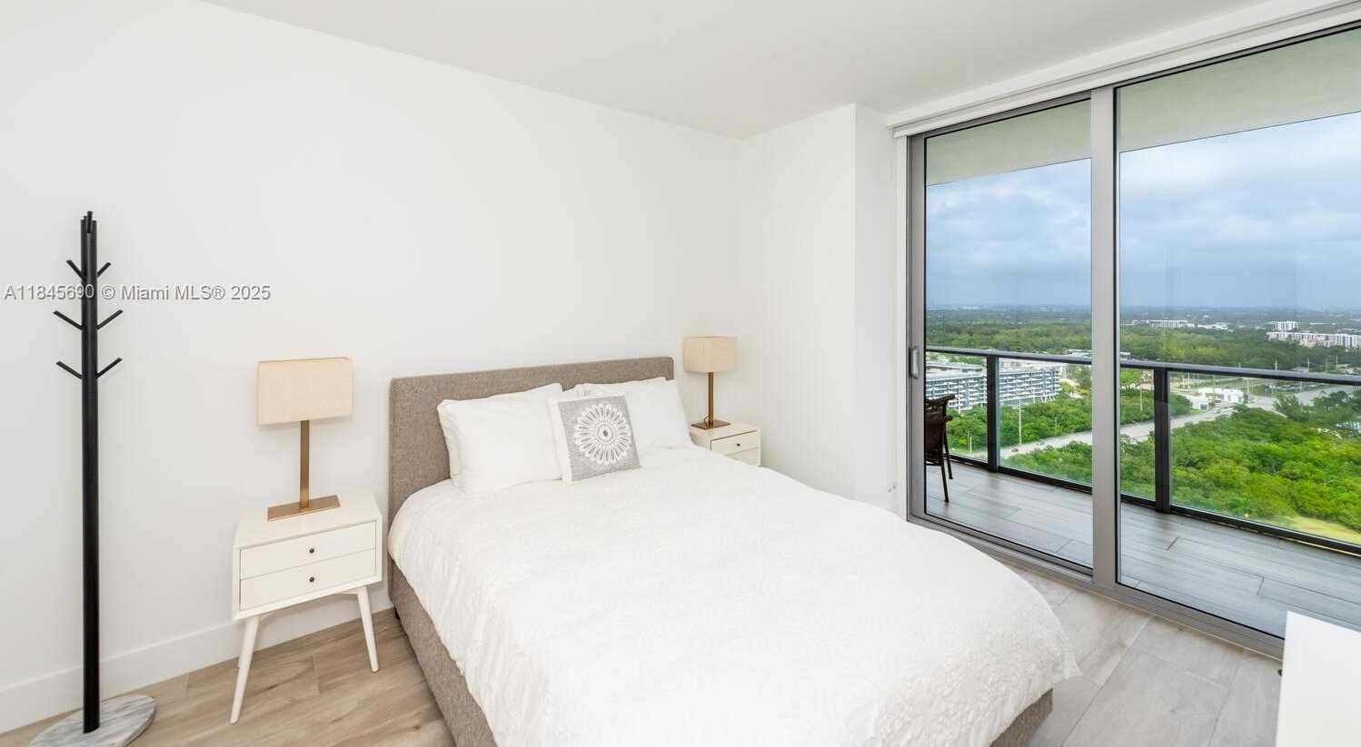 Small Image of 16385 BISCAYNE BLVD #2904, North Miami Beach Number 11