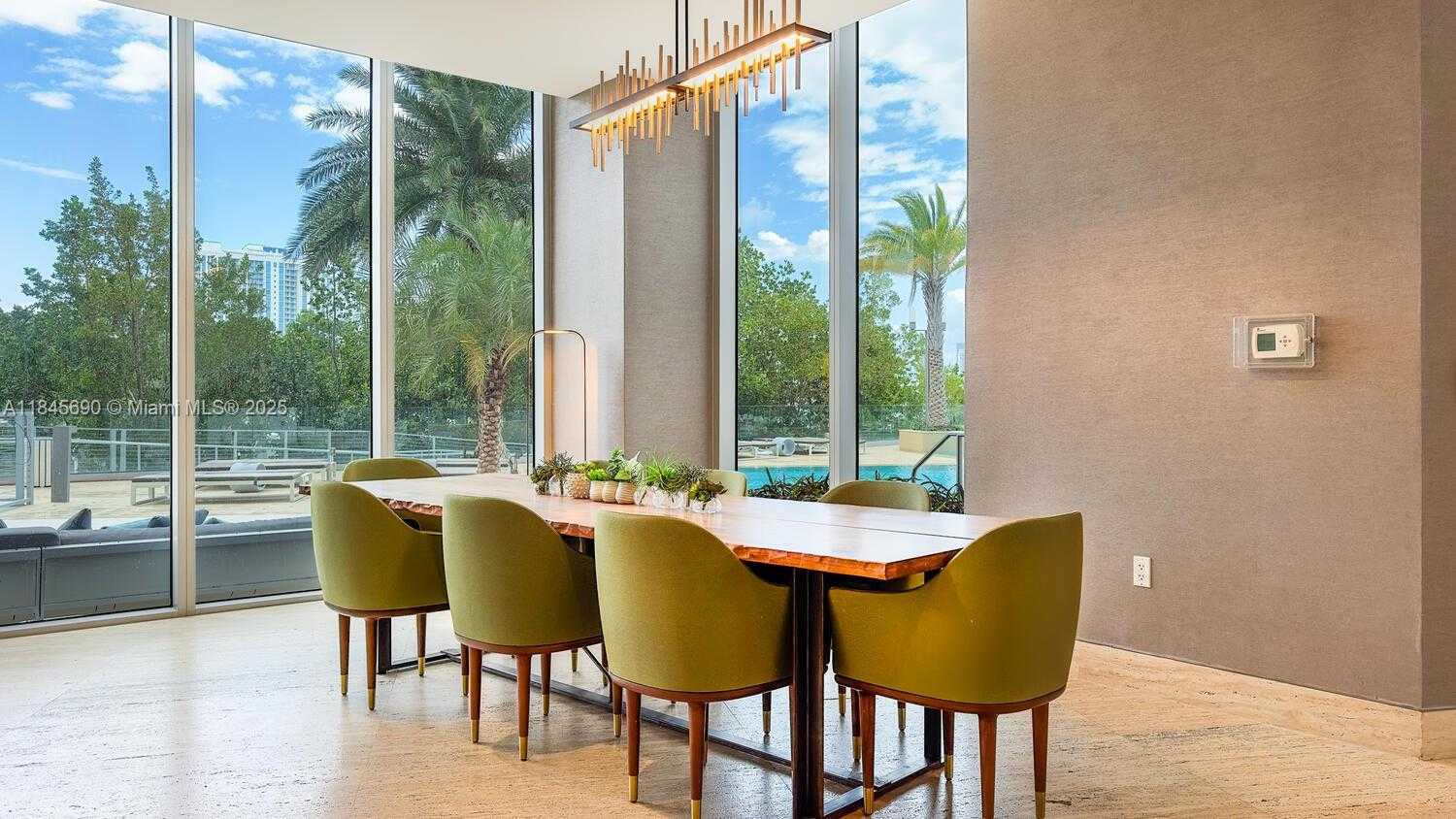 Small Image of 16385 BISCAYNE BLVD #2904, North Miami Beach Number 24