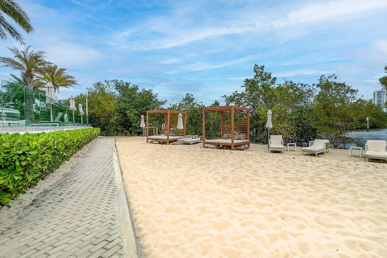 Small Image of 16385 BISCAYNE BLVD #2904, North Miami Beach Number 29