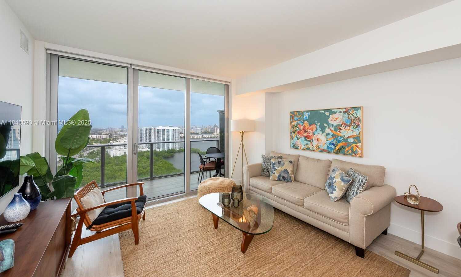 Small Image of 16385 BISCAYNE BLVD #2904, North Miami Beach Number 5