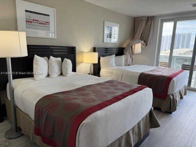 Small Image of 19201 COLLING AVENUE #534, Sunny Isles Beach Number 8