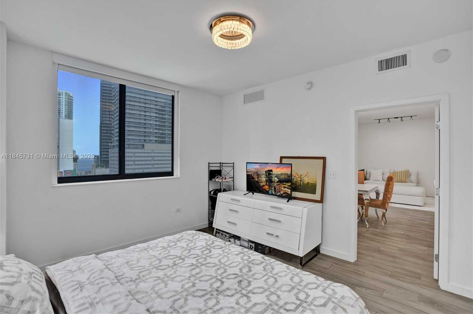 Small Image of 999 SOUTH WEST 1ST AVE #1402, Miami Number 11