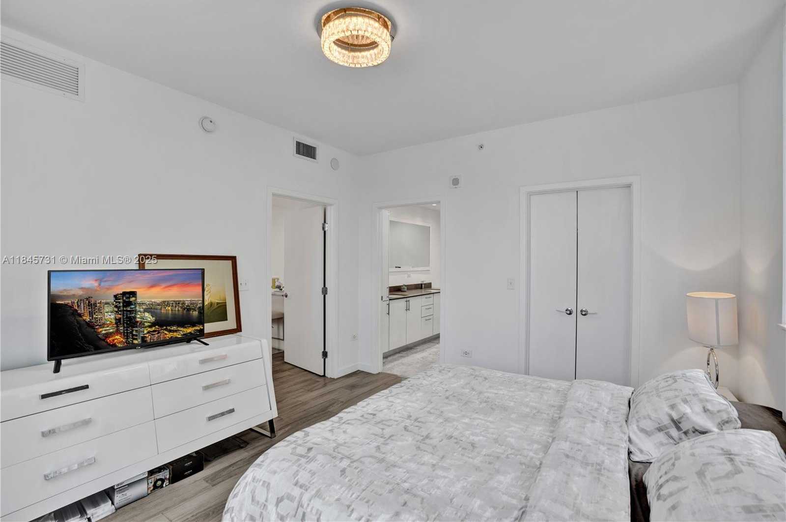 Small Image of 999 SOUTH WEST 1ST AVE #1402, Miami Number 12