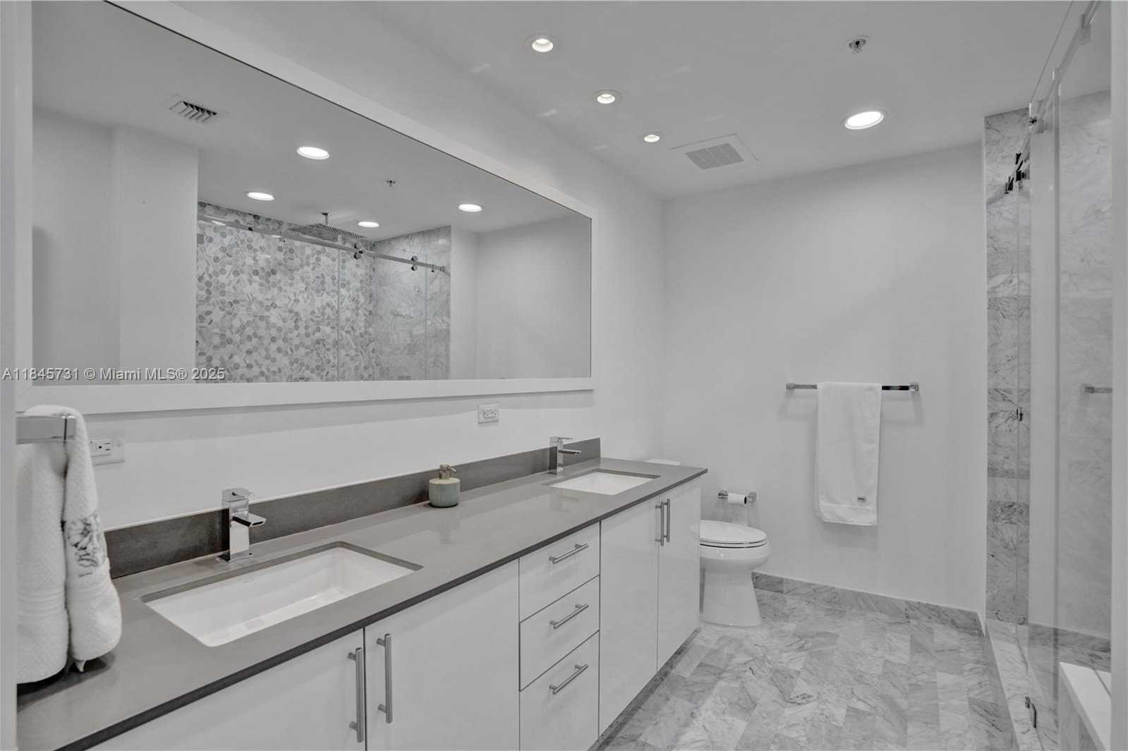 Small Image of 999 SOUTH WEST 1ST AVE #1402, Miami Number 13