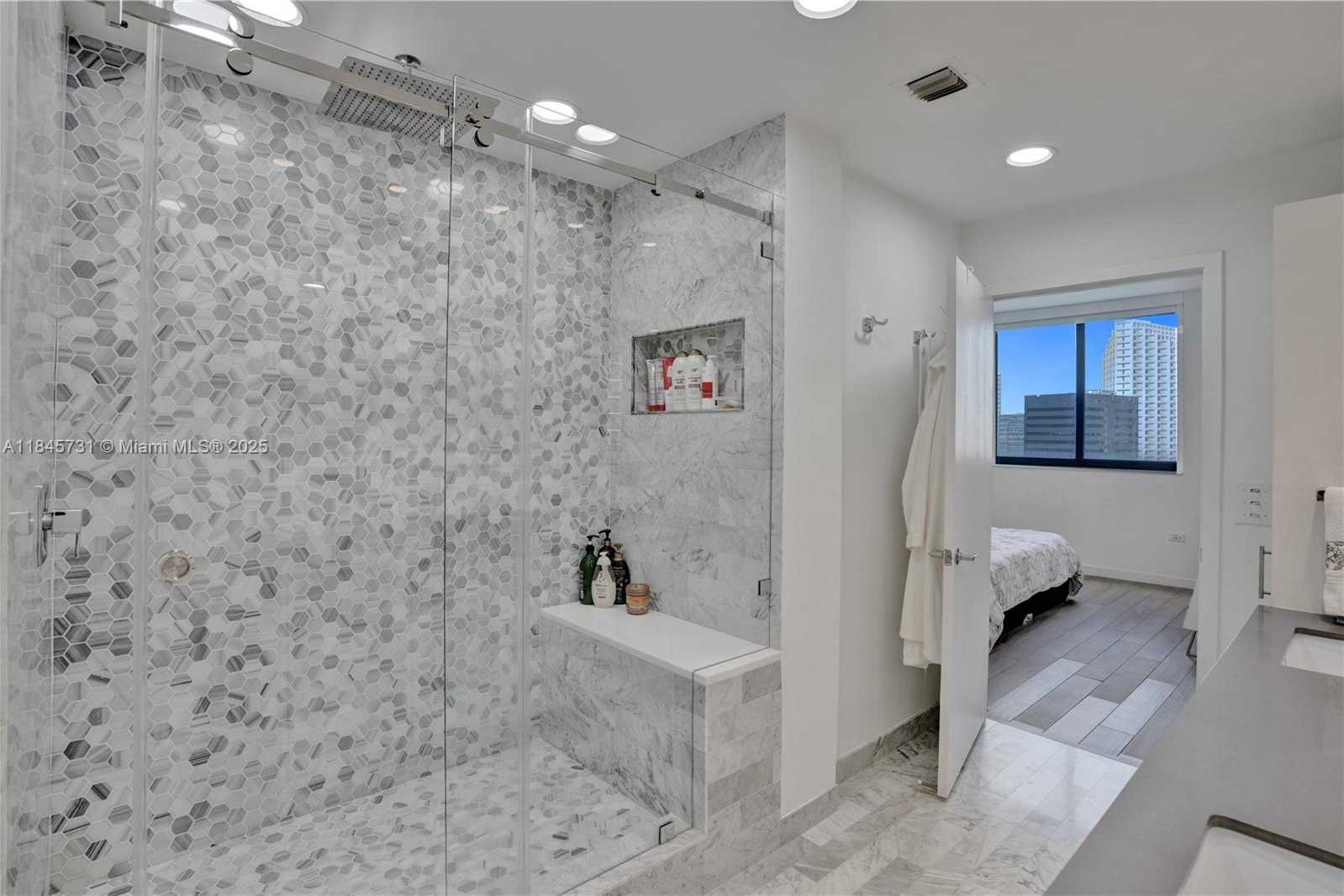 Small Image of 999 SOUTH WEST 1ST AVE #1402, Miami Number 16