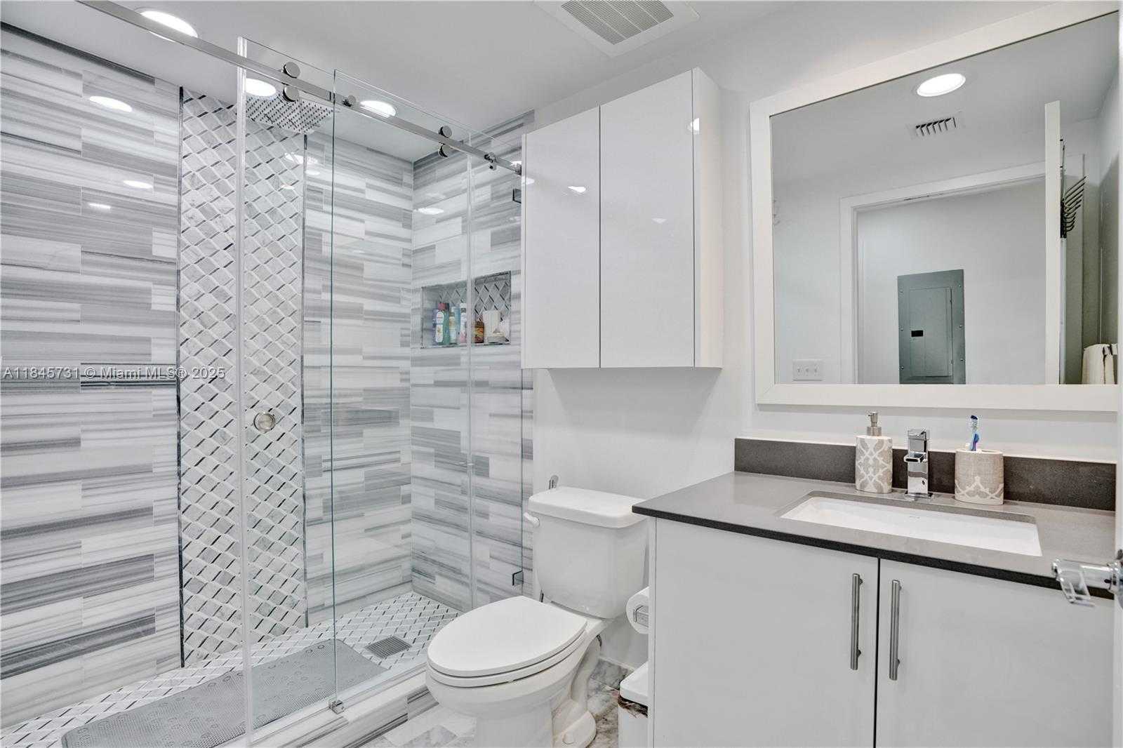 Small Image of 999 SOUTH WEST 1ST AVE #1402, Miami Number 18