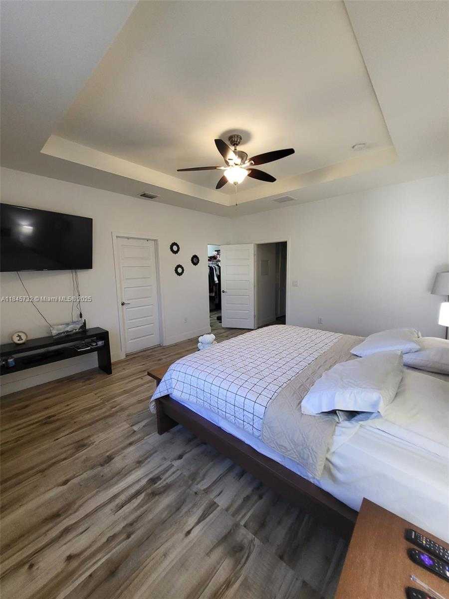 Small Image of 8851 NORTH WEST 103RD PL, Doral Number 2