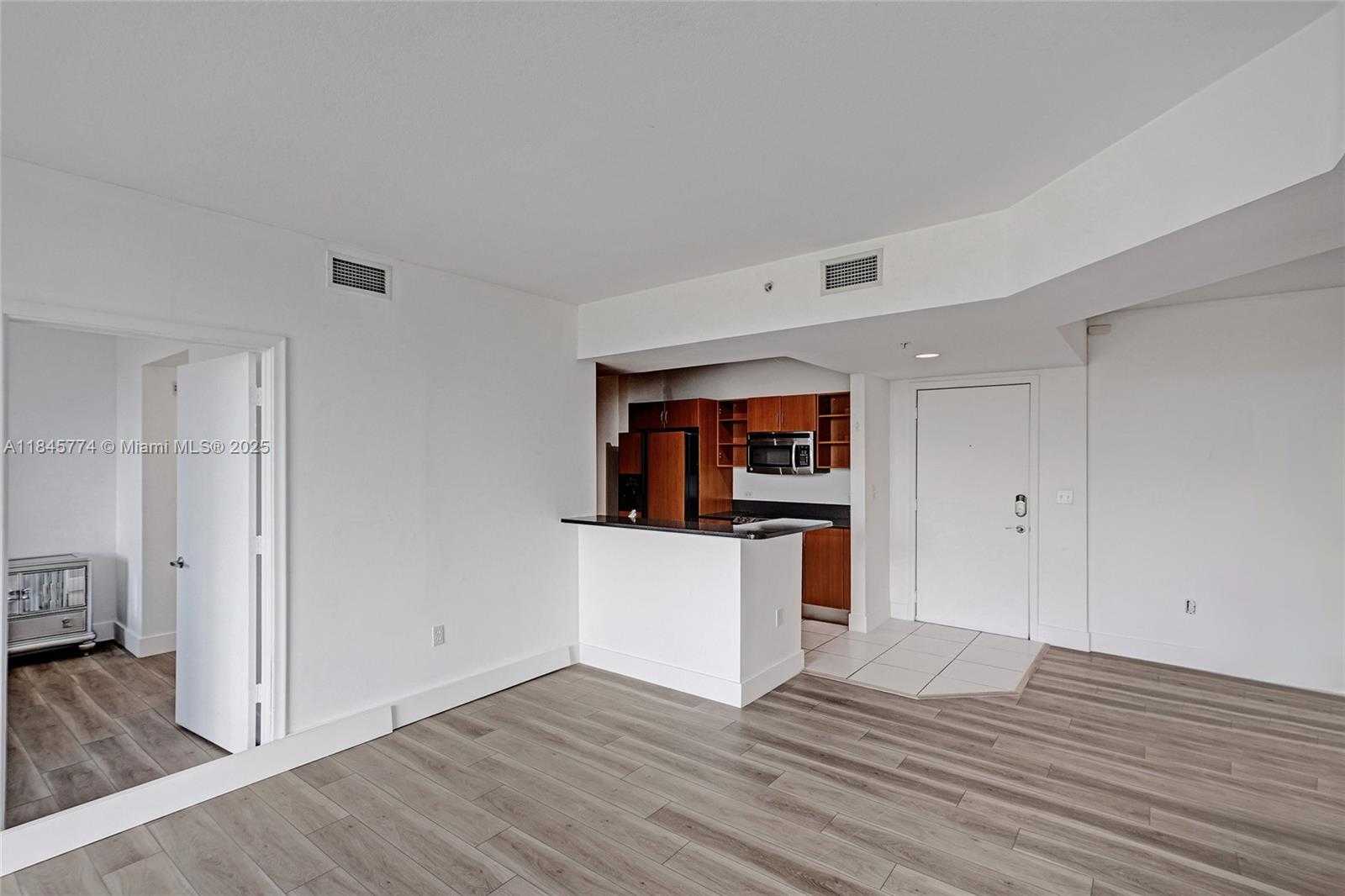Small Image of 2775 NORTH EAST 187TH ST #202, Aventura Number 12
