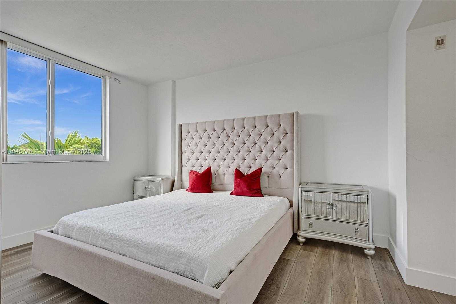 Small Image of 2775 NORTH EAST 187TH ST #202, Aventura Number 14